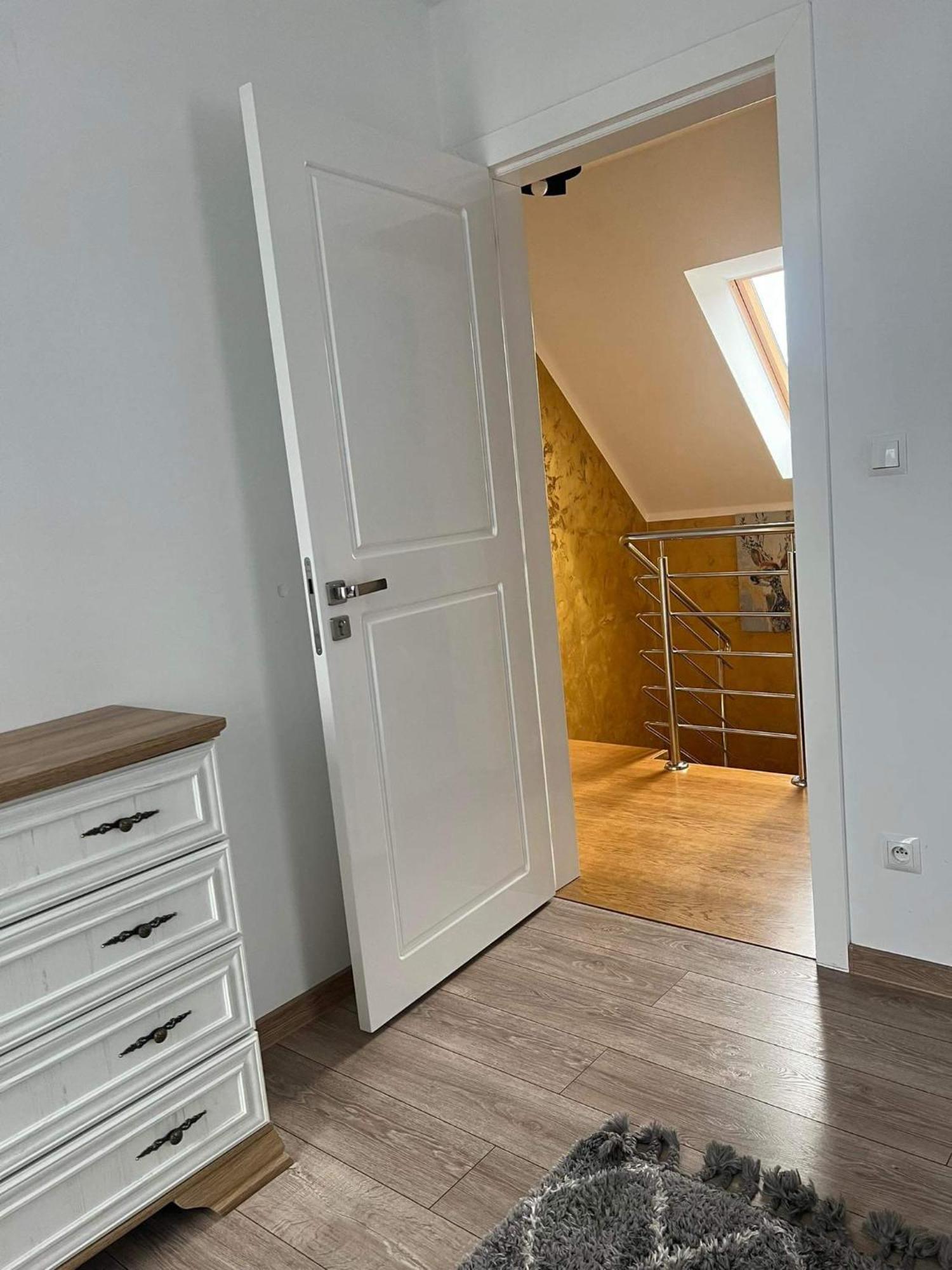 Dom Na Borowkowym Wzgorzu Apartment Palesnica ภายนอก รูปภาพ
